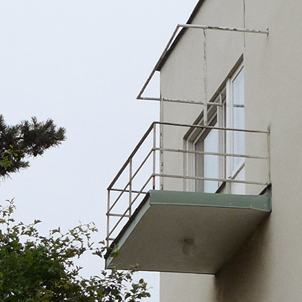 Snygg balkong i Ängby 1